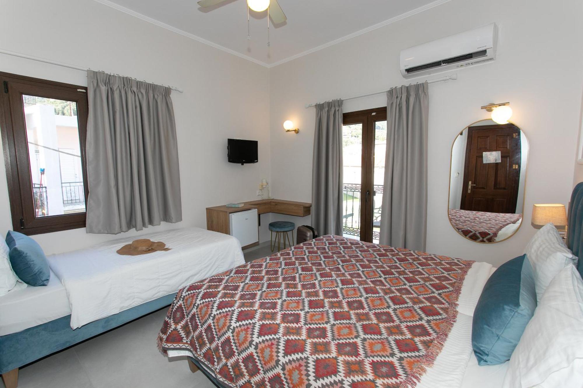 Paradise Hotel Parga Exterior photo